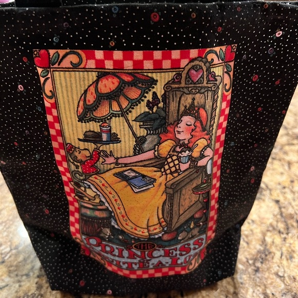 Mary Engelbreit Small Tote. - Picture 5 of 11